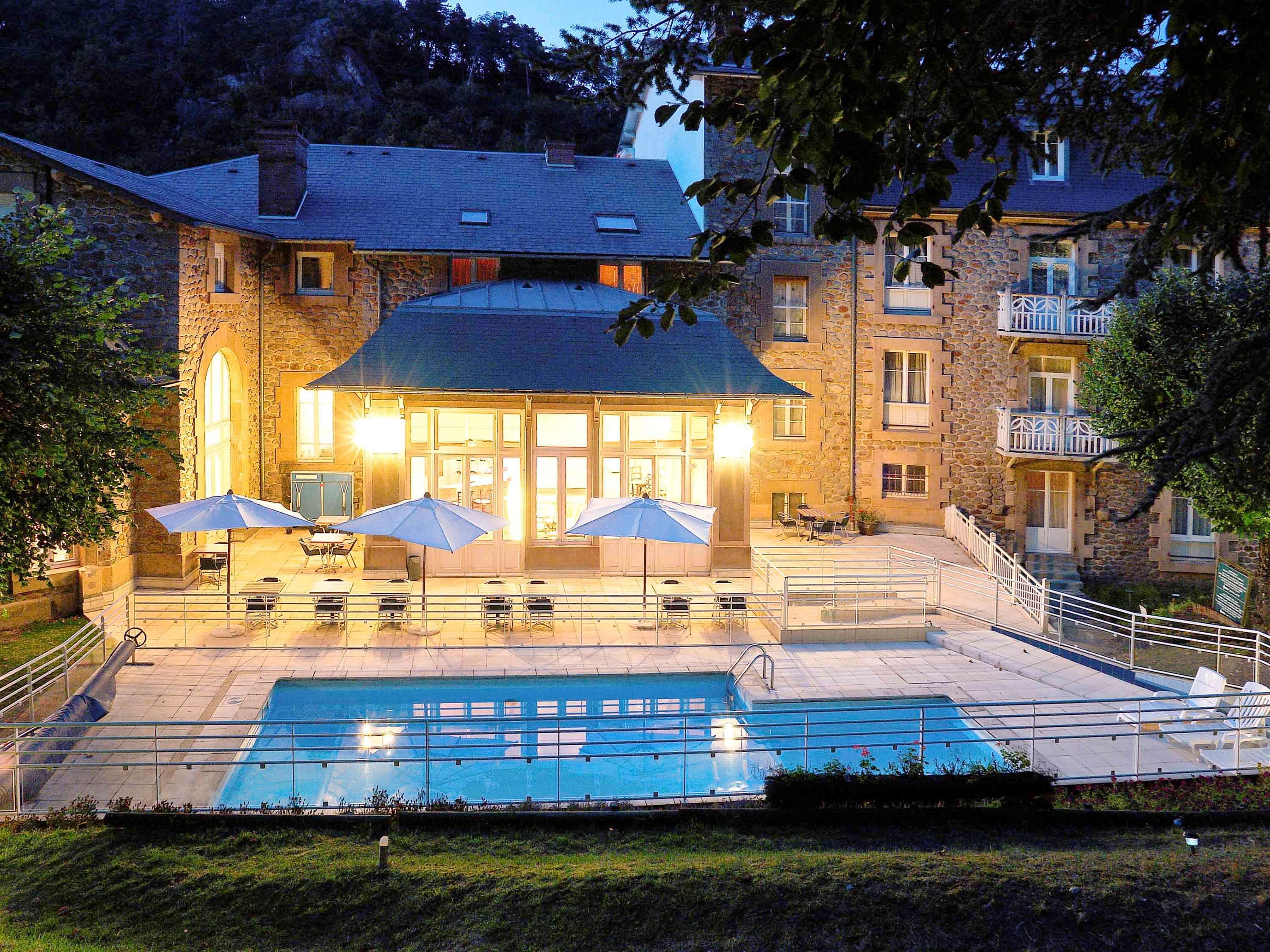 Hotel Mercure Saint-Nectaire Spa & Bien-Etre Exteriör bild